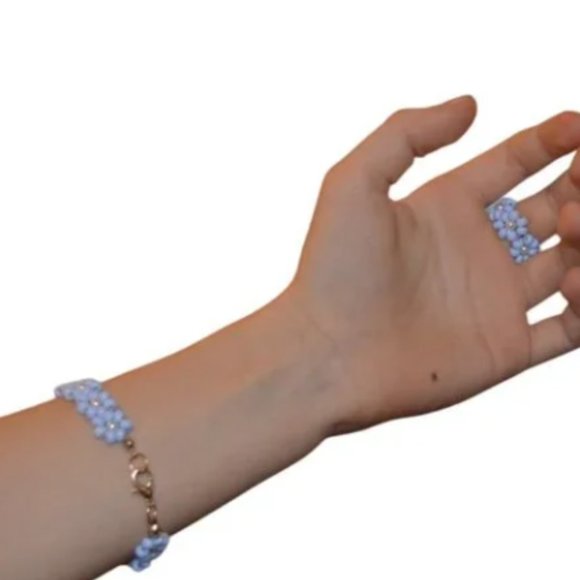 Handmade set of Ring & Bracelet Light Purple Seed Beaded Flowers - Picture 2 of 3